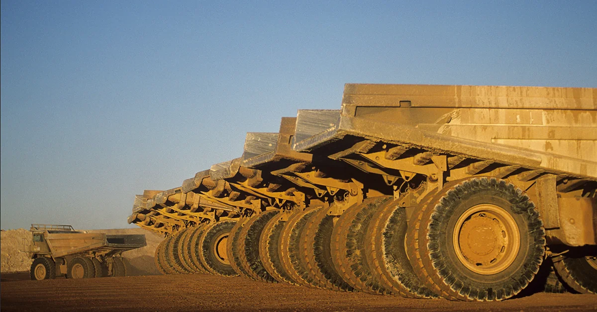 Caminhões de mineração em fotografia oficial da FLIR
